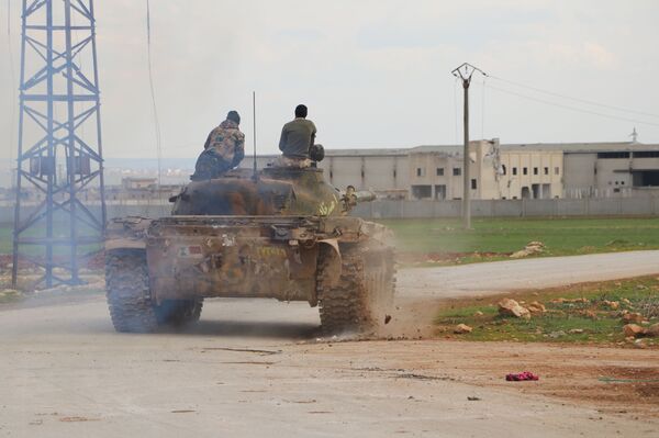 سبوتنيك ترصد استعدادات الجيش السوري لاستكمال سيطرته على الطريق الدولي إم 5..فيديو - سبوتنيك عربي