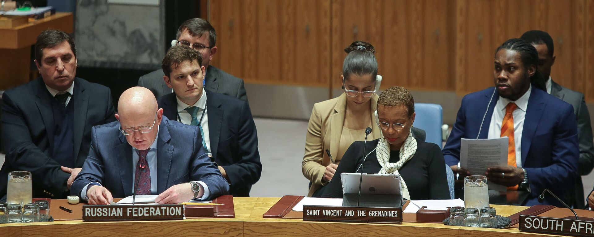 سفير روسيا في الأمم المتحدة فاسيلي نيبينزيا في اجتماع مجلس الأمن التابع للأمم المتحدة في مقر الأمم المتحدة في نيويورك بالولايات المتحدة - سبوتنيك عربي, 1920, 29.12.2023