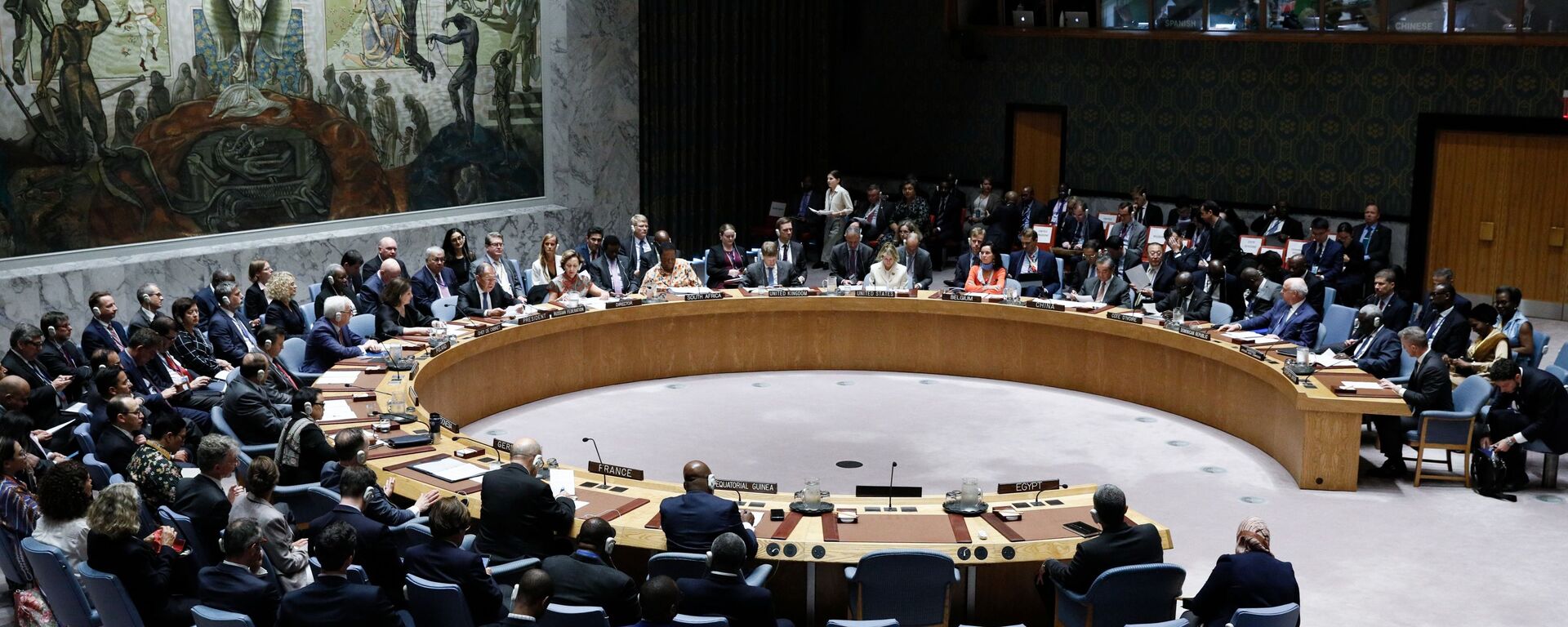 المشاركون في اجتماع مجلس الأمن التابع للأمم المتحدة على هامش الدورة 74 للجمعية العامة للأمم المتحدة في مقر الأمم المتحدة في نيويورك بالولايات المتحدة - سبوتنيك عربي, 1920, 05.01.2024