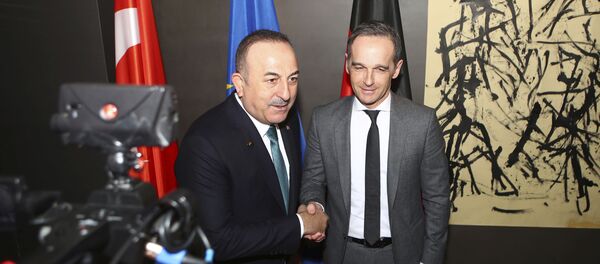 وزير الخارجية الألماني هيكو ماس يلتقي بنظيره التركي مولود تشاووش أوغلو في مؤتمر ميونخ للأمن - سبوتنيك عربي