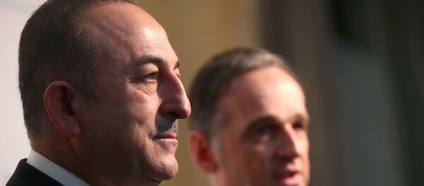 وزير الخارجية التركي مولود تشاووش أوغلو يلتقي نظيره الألماني هيكو ماس في مؤتمر ميونخ للأمن - سبوتنيك عربي