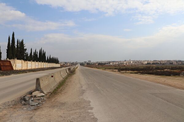 سبوتنيك ترصد طريق حلب - غازي عنتاب الدولي بعد تطهيره من القاعدة... فيديو وصور - سبوتنيك عربي