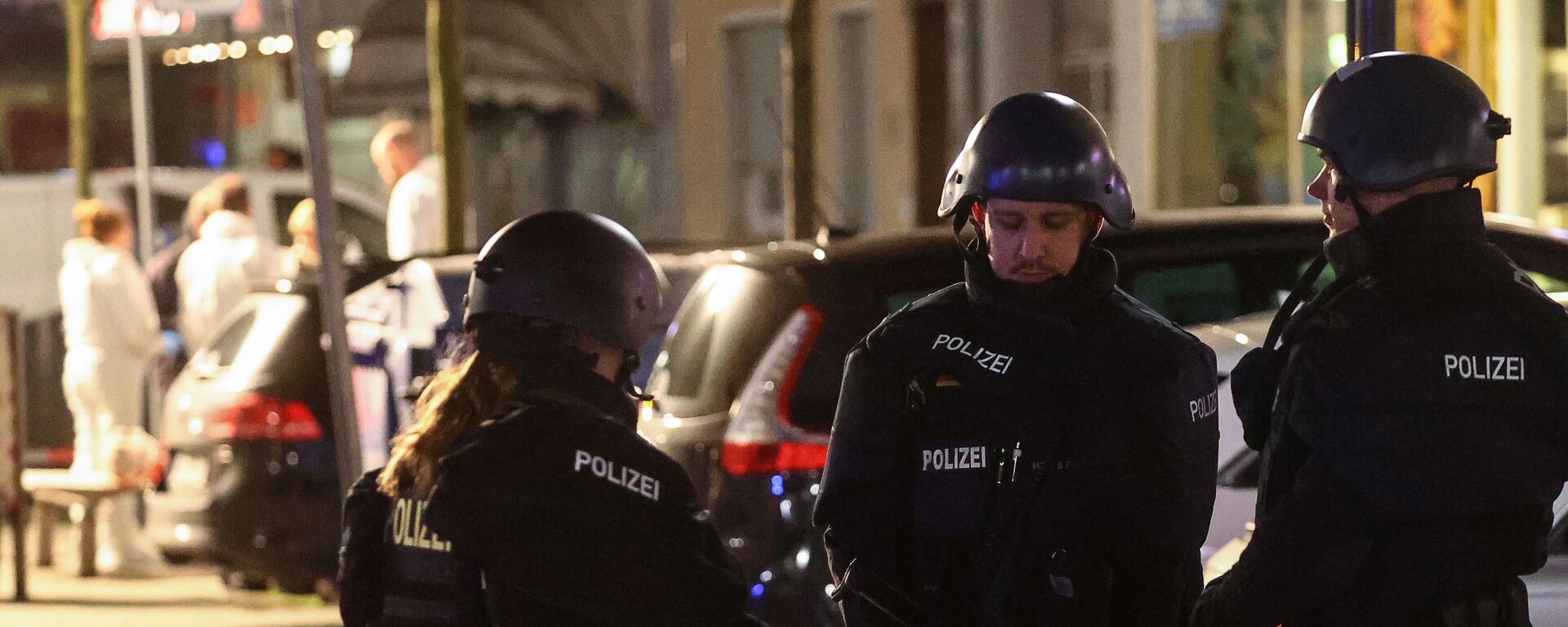 الشرطة الألمانية تطوق مكان إطلاق نار في مدينة هاناو غرب ألمانيا - سبوتنيك عربي, 1920, 04.07.2020