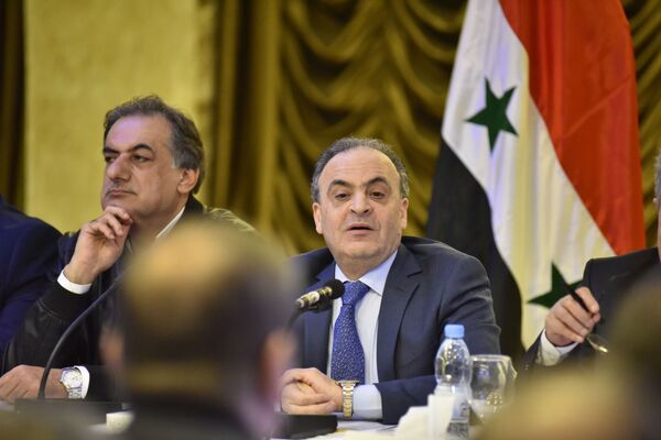 الحكومة السورية تجتمع بحلب.. الخليل: العاصمة الصناعية والتجارية ستحظى بحصة دعم كبيرة - سبوتنيك عربي