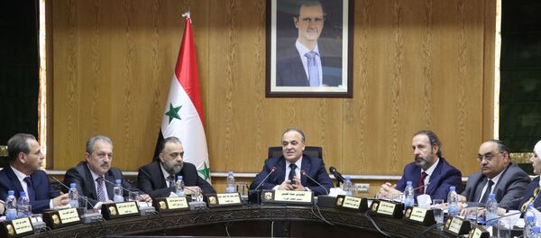 الحكومة السورية تستعيد عاصمته الاقتصادية المحررة عبر خطة شاملة بمئات المليارات - سبوتنيك عربي