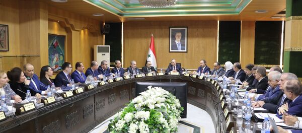 الحكومة السورية تستعيد عاصمته الاقتصادية المحررة عبر خطة شاملة بمئات المليارات - سبوتنيك عربي