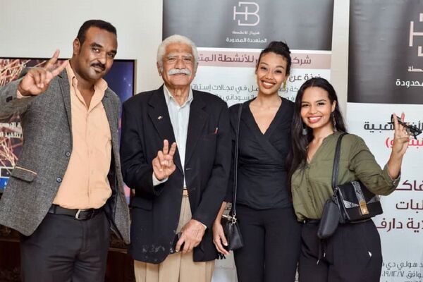 حنبنيهو تتبنى قضايا كنداكات السودان... صور - سبوتنيك عربي