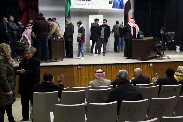 المنقلة.. الحسكة السورية تقيم مباريات في أقدم لعبة لوحية بالعالم... صور وفيديو - سبوتنيك عربي