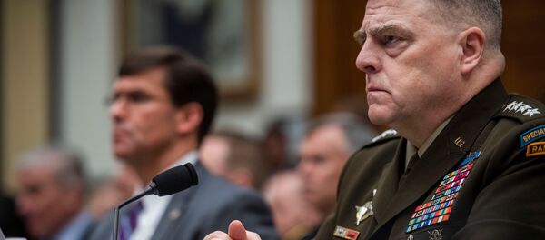 وزير الدفاع الأمريكي مارك إسبر ورئيس الأركان مارك ميلي في لجنة القوات المسلحة بالكونغرس - سبوتنيك عربي