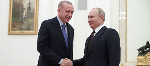 الرئيس فلاديمير بوين يلتقي مع نظيره التركي رجب طيب أردوغان في موسكو، 5 مارس 2020 الرئيس فلاديمير بوين يلتقي مع نظيره التركي رجب طيب أردوغان في موسكو، 5 مارس 2020 - سبوتنيك عربي