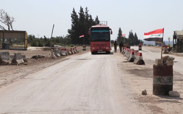 الهدوء وعودة الحياة إلى طريق حلب - دمشق الدولي إم-5 - سبوتنيك عربي