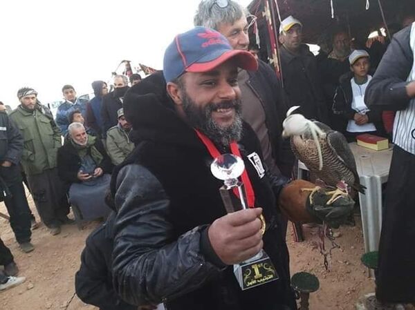 صقارون ليبيون يروون لـ سبوتنيك أسرار صيد الطيور الجارحة وتربيتها - سبوتنيك عربي