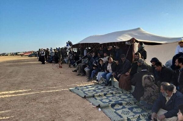 مسابقة لمربي الصقور والنسور الصقارين في ليبيا - سبوتنيك عربي