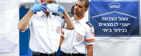 مسعفون إسرائيليون في تدريب على مواجهة كورونا - إسرائيل - سبوتنيك عربي