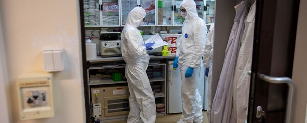 تحليل عينات دم للكشف عن كورونا - سبوتنيك عربي