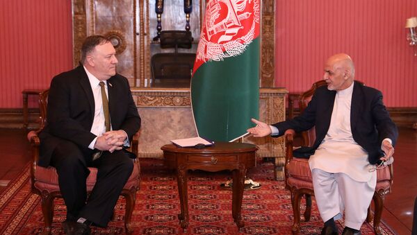 رئيس أفغانستان أشرف غاني يجتمع مع وزير الخارجية الأمريكي مايك بومبيو في كابل - سبوتنيك عربي