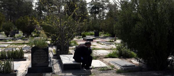 مقبرة بهشت زهرة في طهران - إيران - كورونا - سبوتنيك عربي