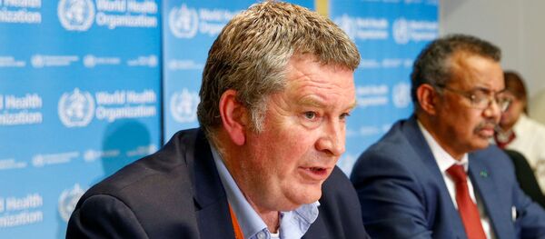 المدير التنفيذي لبرنامج الطوارئ التابع لمنظمة الصحة العالمية مايك رايان يتحدث في مؤتمر صحفي حول فيروس كورونا في جنيف المدير التنفيذي لبرنامج الطوارئ التابع لمنظمة الصحة العالمية مايك رايان يتحدث في مؤتمر صحفي حول فيروس كورونا في جنيف - سبوتنيك عربي