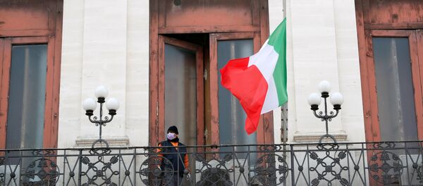 تنكيس علم إيطاليا بسبب وفيات فيروس كورونا تنكيس علم إيطاليا بسبب وفيات فيروس كورونا - سبوتنيك عربي