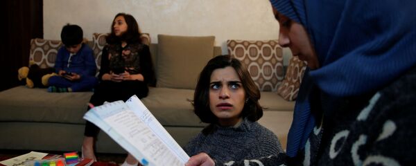 التعليم عن بعد في ظل انتشار فيروس كورونا، الأردن، أبريل 2020 - سبوتنيك عربي