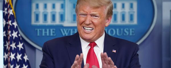 الرئيس الأمريكي دونالد ترامب خلال حديثه عن أزمة انخفاض أسعار النفط 7 أبريل / نيسان 2020 - سبوتنيك عربي