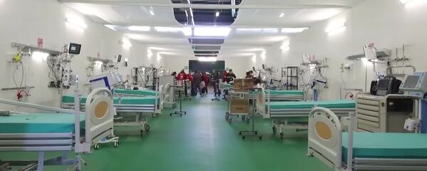 مستشفى بيرغامو الميداني،  حيث يُعالج مصابو كورونا، إيطاليا 6 أبريل 2020 - سبوتنيك عربي