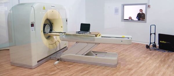 مستشفى بيرغامو الميداني، حيث يُعالج مصابو كورونا، إيطاليا 6 أبريل 2020 مستشفى بيرغامو الميداني، حيث يُعالج مصابو كورونا، إيطاليا 6 أبريل 2020 - سبوتنيك عربي