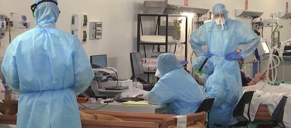 الأطباء العسكريون الروس في مشفى بيرغامو، إيطاليا 9 أبريل 2020 - سبوتنيك عربي