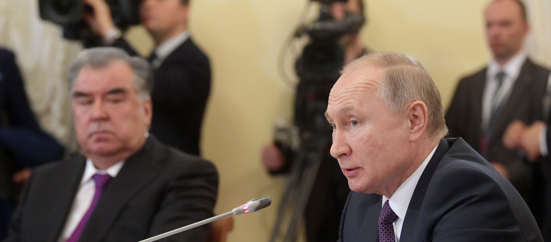 الرئيس الروسي ورئيس طاجكستان  - سبوتنيك عربي, 1920, 15.04.2020