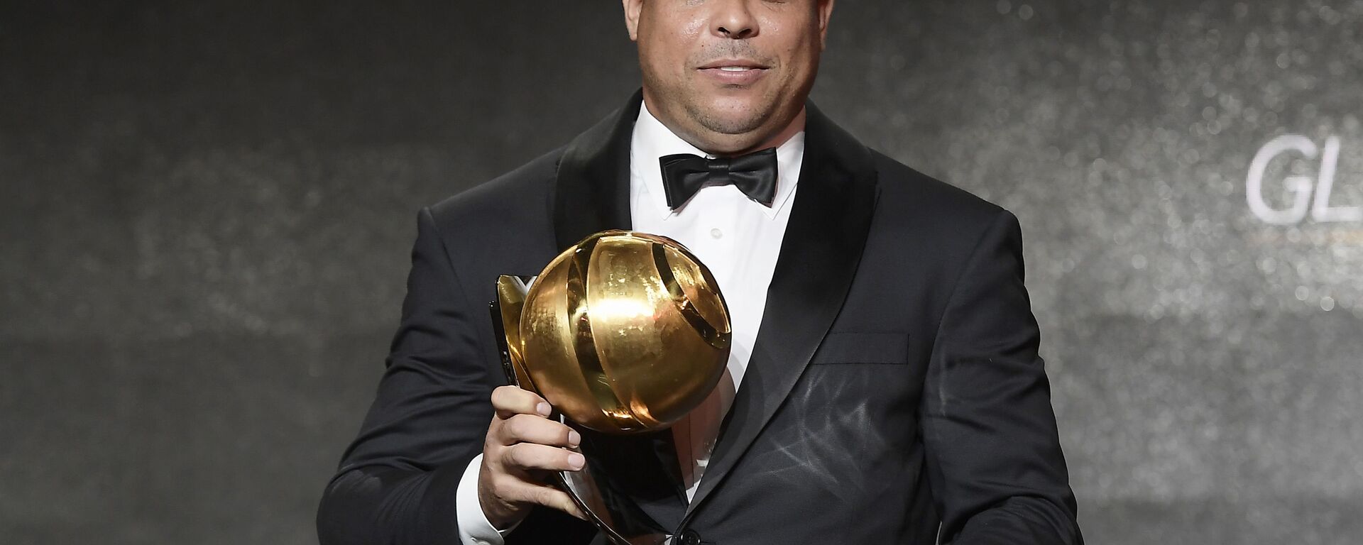 البرزيلي رونالدو - سبوتنيك عربي, 1920, 24.04.2020