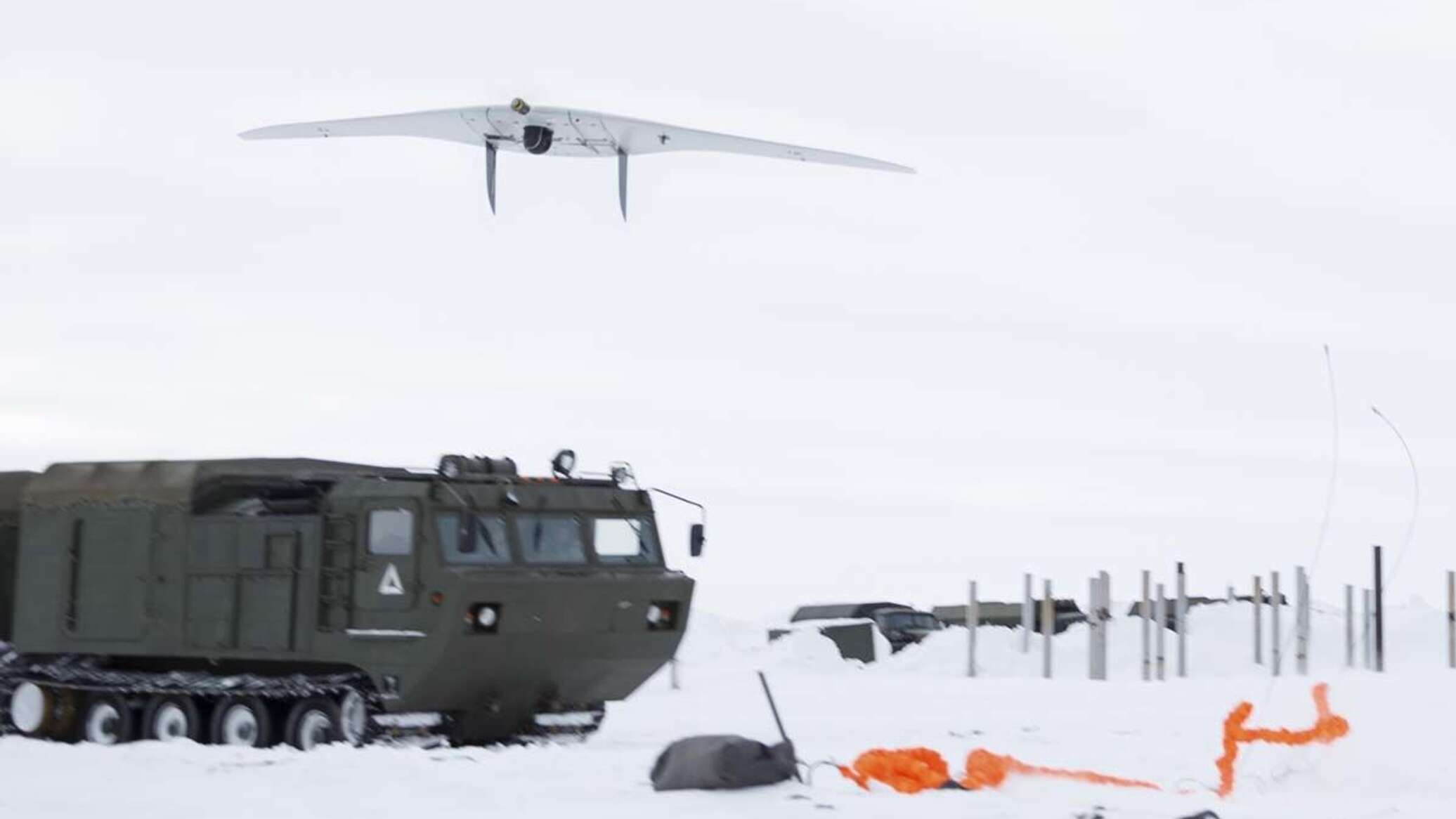 الأمن الفيدرالي يكشف استخدام الناتو "رادارات طائرة" للاستطلاع قرب حدود روسيا في القطب الشمالي