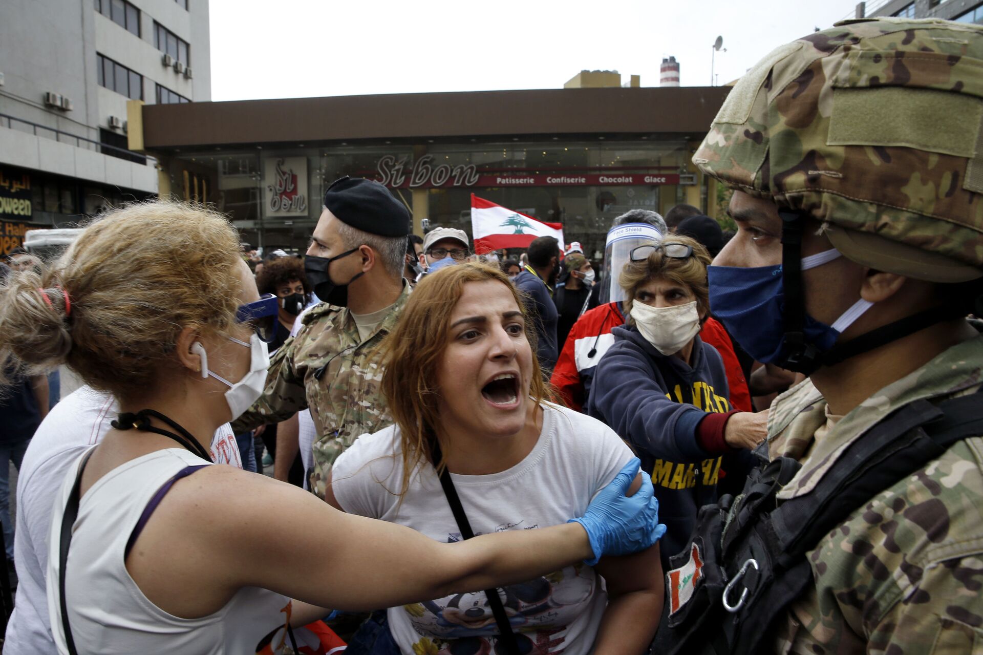 قائد الجيش اللبناني يحذر من خطورة الوضع العام وإمكانية انفجاره مع تزايد الاحتجاجات - سبوتنيك عربي, 1920, 08.03.2021