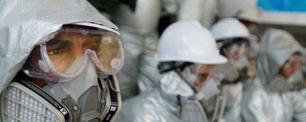 تعقيم الشوارع في صنعاء لمنع انتشار فيروس كورونا، اليمن 28 أبريل 2020 تعقيم الشوارع في صنعاء لمنع انتشار فيروس كورونا، اليمن 28 أبريل 2020 - سبوتنيك عربي