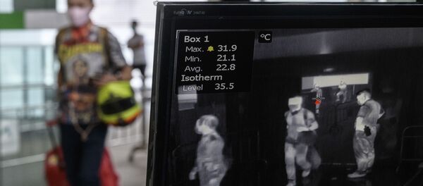 إجراءات الكشف عن كورونا بمطار هونغ كونغ - سبوتنيك عربي