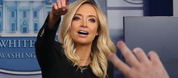 كايلي ماكيناني، المتحدثة الرسمية الجديدة باسم البيت الأبيض، واشنطن 1 مايو/ أيار 2020 - سبوتنيك عربي