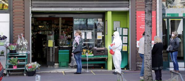 التباعد الاجتماعي بسبب انتشار الفيروس كورونا - نيس، فرنسا أبريل 2020 - سبوتنيك عربي