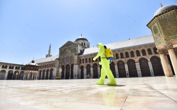 بعد إغلاقه شهرين.. أول صلاة جمعة في المسجد الأموي بدمشق - سبوتنيك عربي