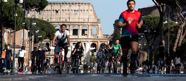 أوروبا تخرج من الحجر الصحي وتعود إلى الحياة الطبيعية - كورونا، إيطاليا، مايو 2020 - سبوتنيك عربي