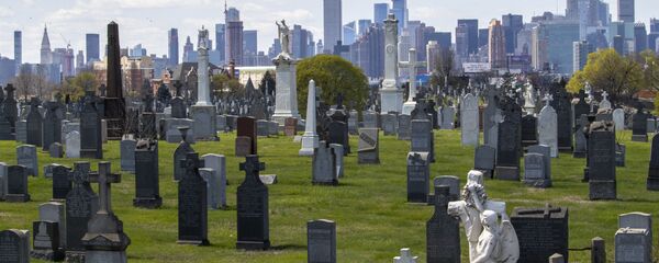 مقبرة كالفاري في حي ماسبث في كوينز بورو في ولاية نيويورك بـ الولايات المتحدة الأمريكية - سبوتنيك عربي