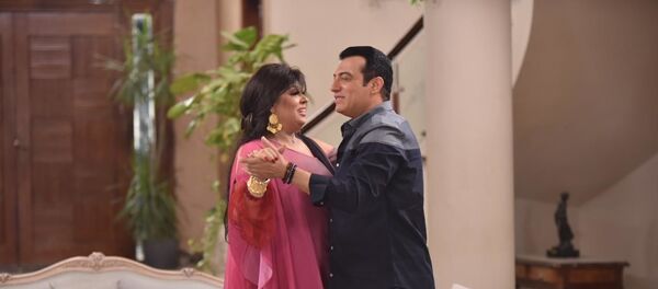 المطرب إيهاب توفيق في برنامج المقالب خلي بالك من فيفي  - سبوتنيك عربي