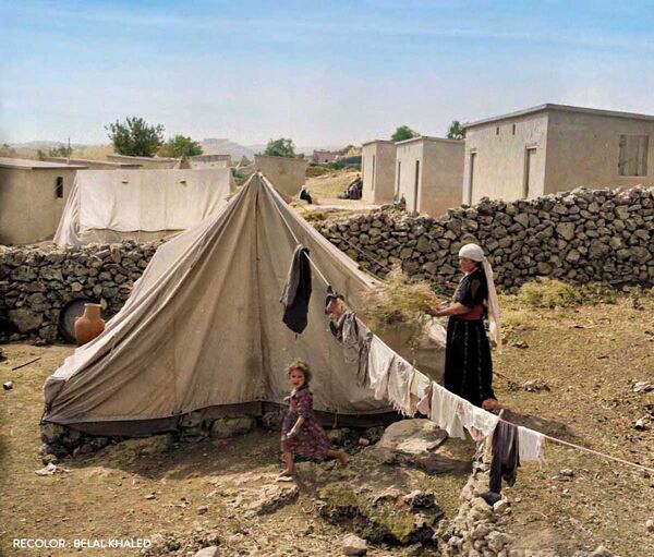 سلسلة من الصور الملونة التي التقطت أثناء أحداث النكبة عام 1948، حيث تظهر المعاناة المؤلمة التي عاشها الأطفال وآباؤهم في تلك المرحلة القاسية من تاريخ فلسطين سلسلة من الصور الملونة التي التقطت أثناء أحداث النكبة عام 1948، حيث تظهر المعاناة المؤلمة التي عاشها الأطفال وآباؤهم في تلك المرحلة القاسية من تاريخ فلسطين - سبوتنيك عربي