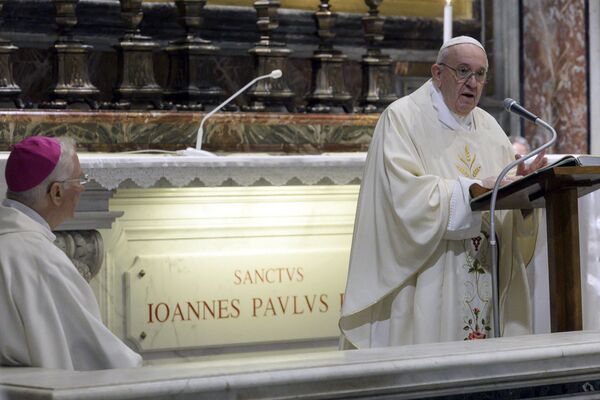 الفاتيكان يعيد فتح كاتدرائية القديس بطرس، إيطاليا 18 مايو  2020 - سبوتنيك عربي