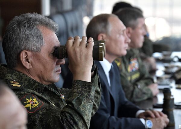 تطوير الجيش...سيرغي شويغو وزير الدفاع الروسي يحتفل بميلاده الـ 65 - سبوتنيك عربي