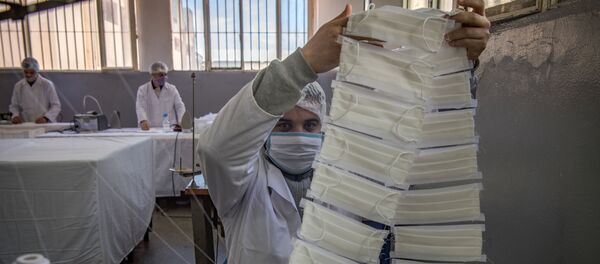 سجناء المغرب يصنعون الكمامات - سبوتنيك عربي