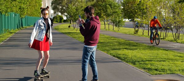 تخفيف قيود الحجر الصحي المفروضة بسبب جائحة كورونا في موسكو، روسيا مايو 2020 تخفيف قيود الحجر الصحي المفروضة بسبب جائحة كورونا في موسكو، روسيا مايو 2020 - سبوتنيك عربي