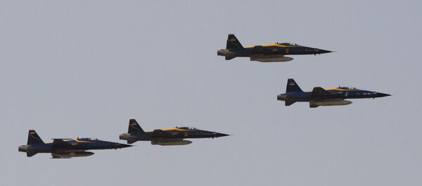 مقاتلات إيرانية الصنع تحلق فوق ضريح آية الله الخميني - سبوتنيك عربي