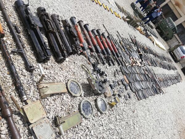  الأمن السوري يضبط أسلحة وذخائر بريف درعا... صور وفيدو - سبوتنيك عربي