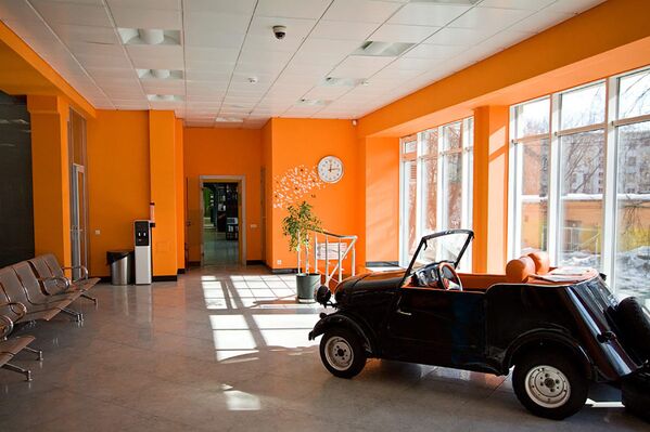 بهو المكتبة الحكومية الشبابية في مدينة موسكو - سبوتنيك عربي