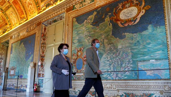 الفاتيكان يفتح أبوابه أمام الزوار، مع الحفاظ على الإجراءات الوقائية، إيطاليا 1 يونيو 2020 - سبوتنيك عربي