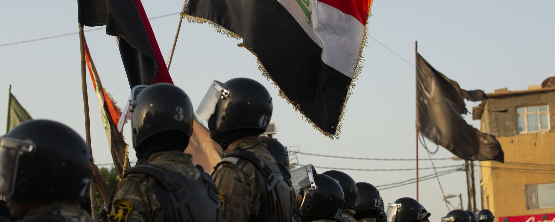 مظاهرات مناهضة للحكومة في مدينة البصرة، العراق يونيو/ حزيران 2020 - سبوتنيك عربي, 1920, 17.08.2022